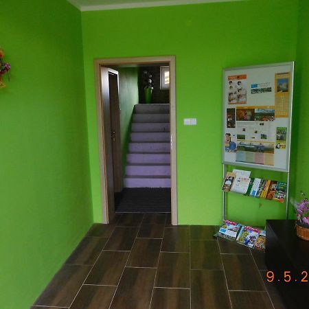 Ubytovani V Soukromi Na Podluzi Josefov Exterior foto